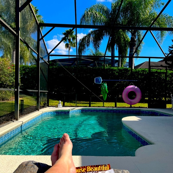 Meet your Posher, Tracy - Picture 1 of 1